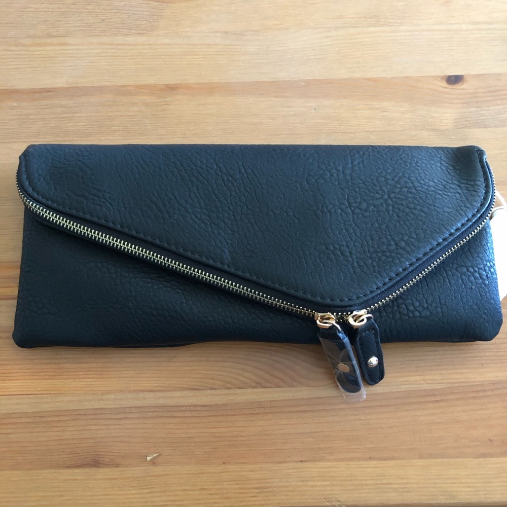 🚫SOLD🚫 NWT Urban Expressions Hanna Clutch
